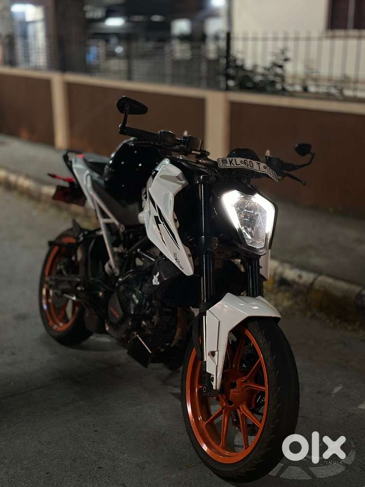 Ktm duke 200