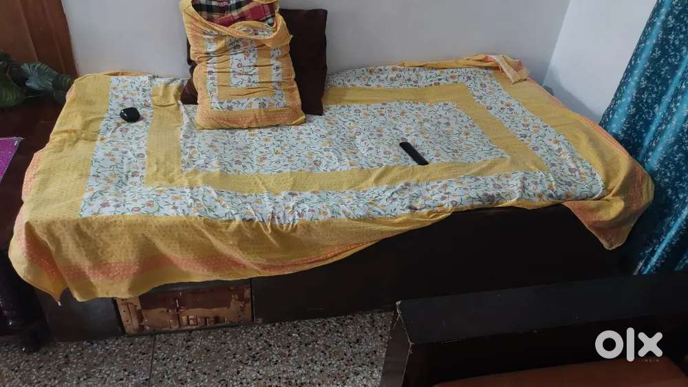 Diwan single bed