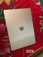 Macbook M2 / 15-inch