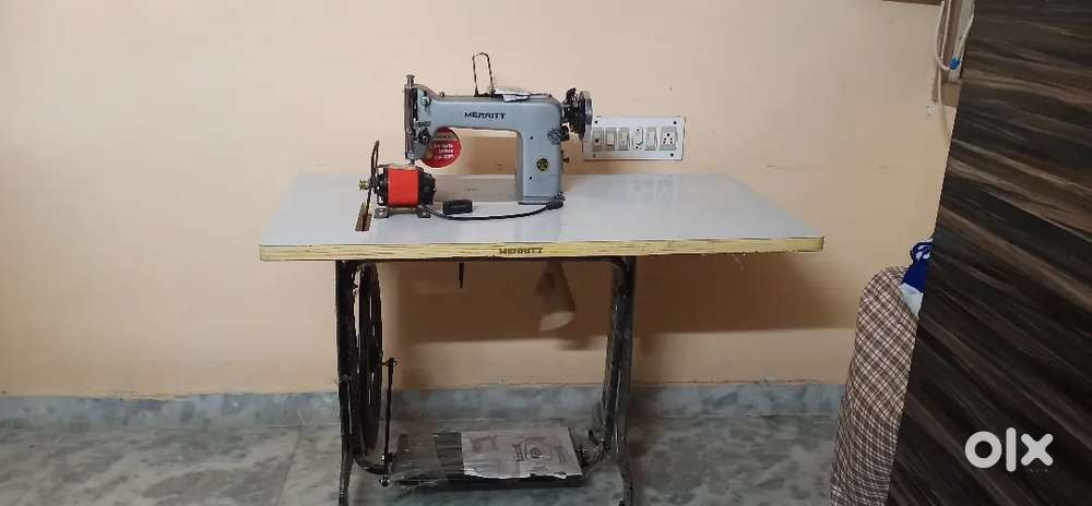 Sewing machine with motor