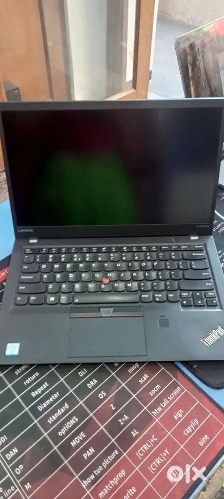 Lenovo X1 carbon i7-7th Gen