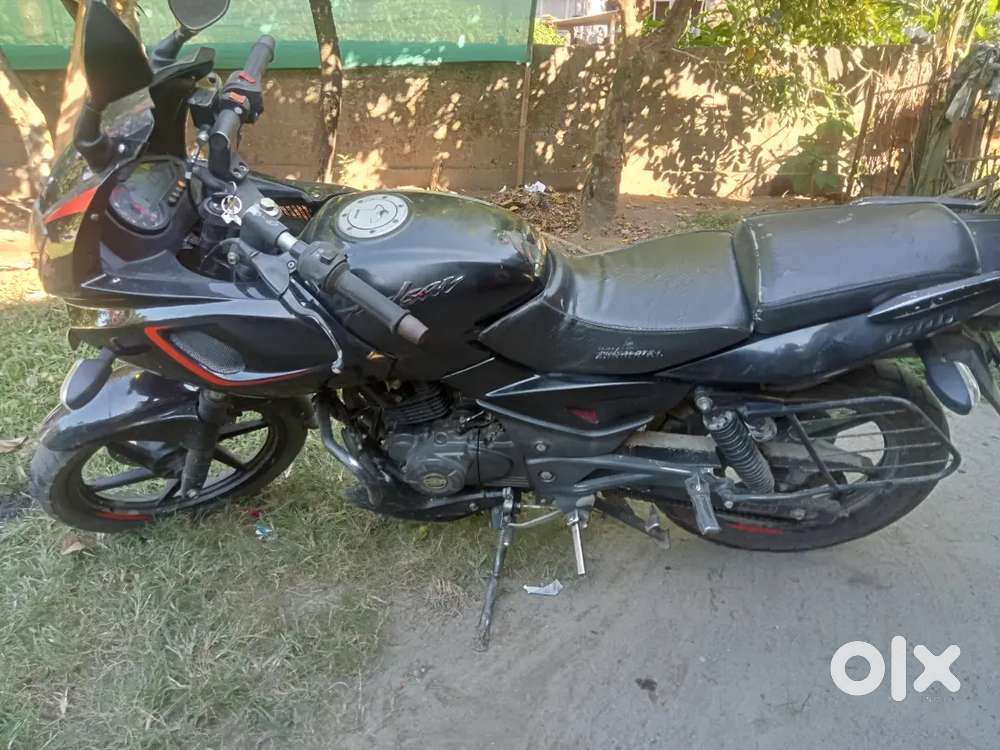 Pulser 180