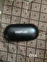 Oneplus buds Z2 very good condition all ok only but available