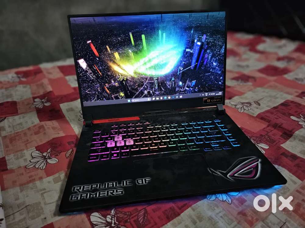 Asus ROG Strix G15,300hz (Ryzen 7 5800H,Rtx 3060,16gb Ram,1tb Ssd)