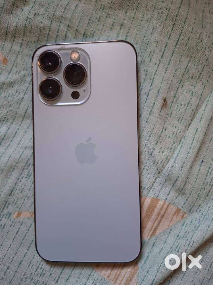 Apple iphone 13 pro mint condition