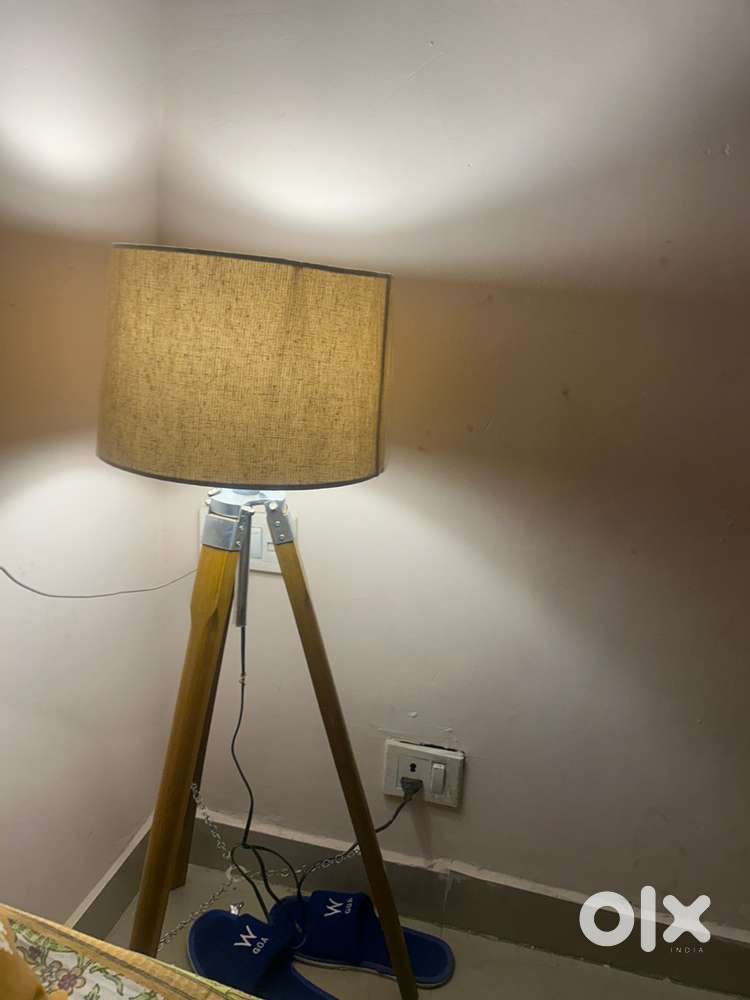 Lamp with stand
