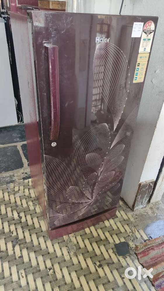 secondhand used fridzes available in good condition.