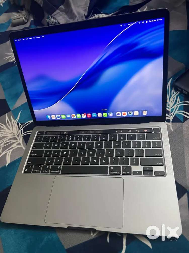 MacBook pro m2 13 inch