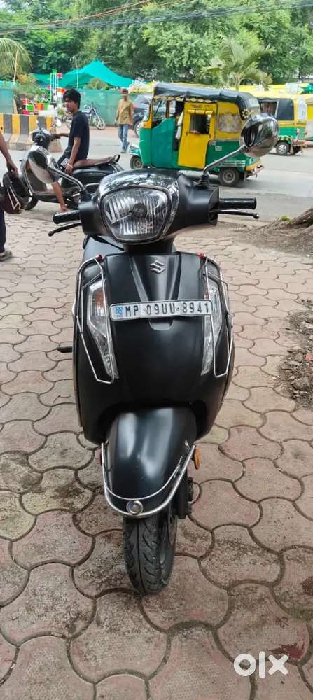 Top condition single hand use