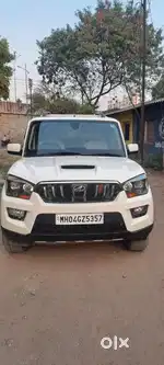 Mahindra Scorpio S10, 2015, Diesel