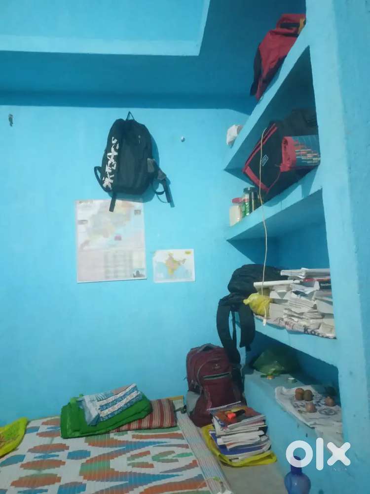 Room near caltax square. Peacefull area.