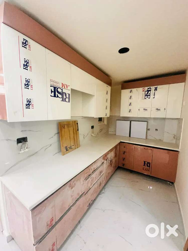 Good looking 2 BHK flat ready to move