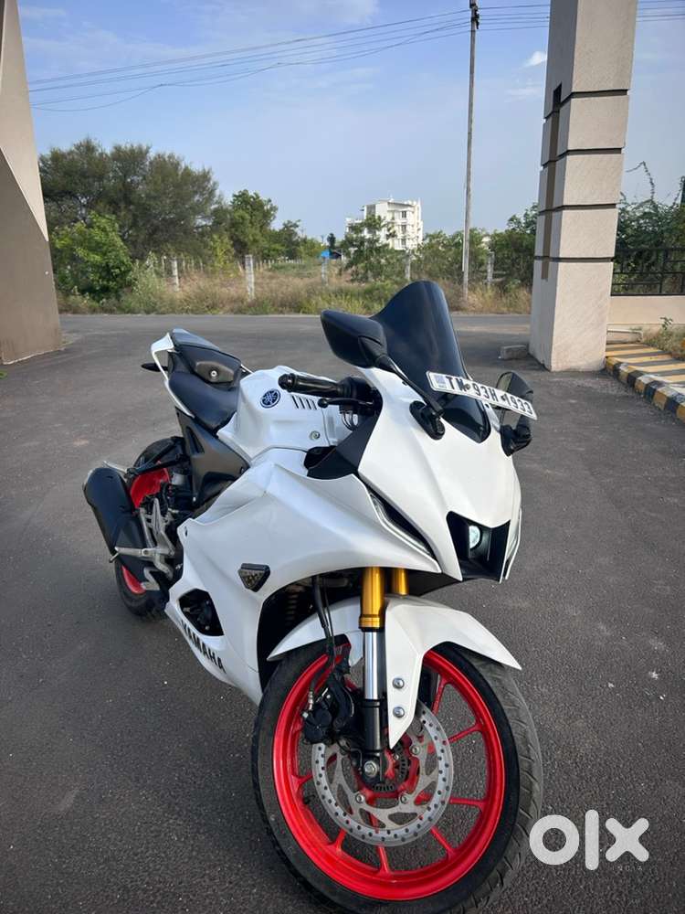 Full showroom service record have