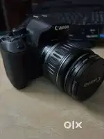 Canon 700 D camera