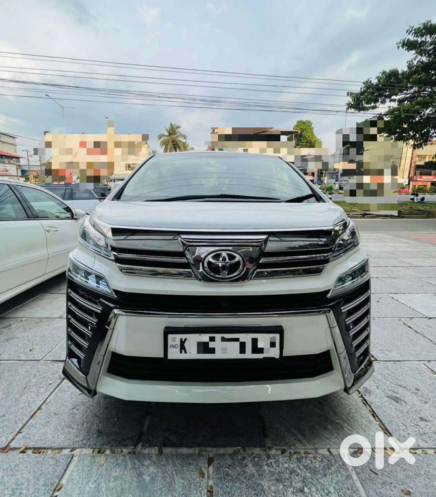 Toyota VELLFIRE VIP – Executive Lounge, 2023, Petrol