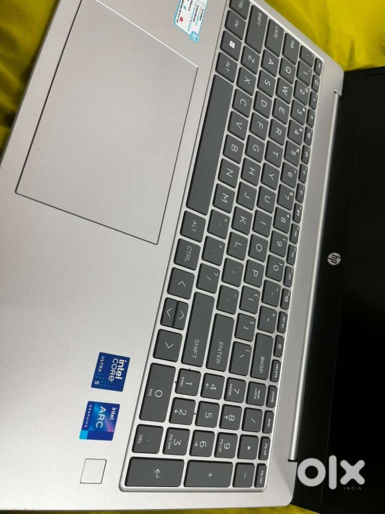 HP INTEL ULTRA 5 ( 1 year old laptop)