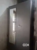 Steel caboard - 2 Door, Good condution