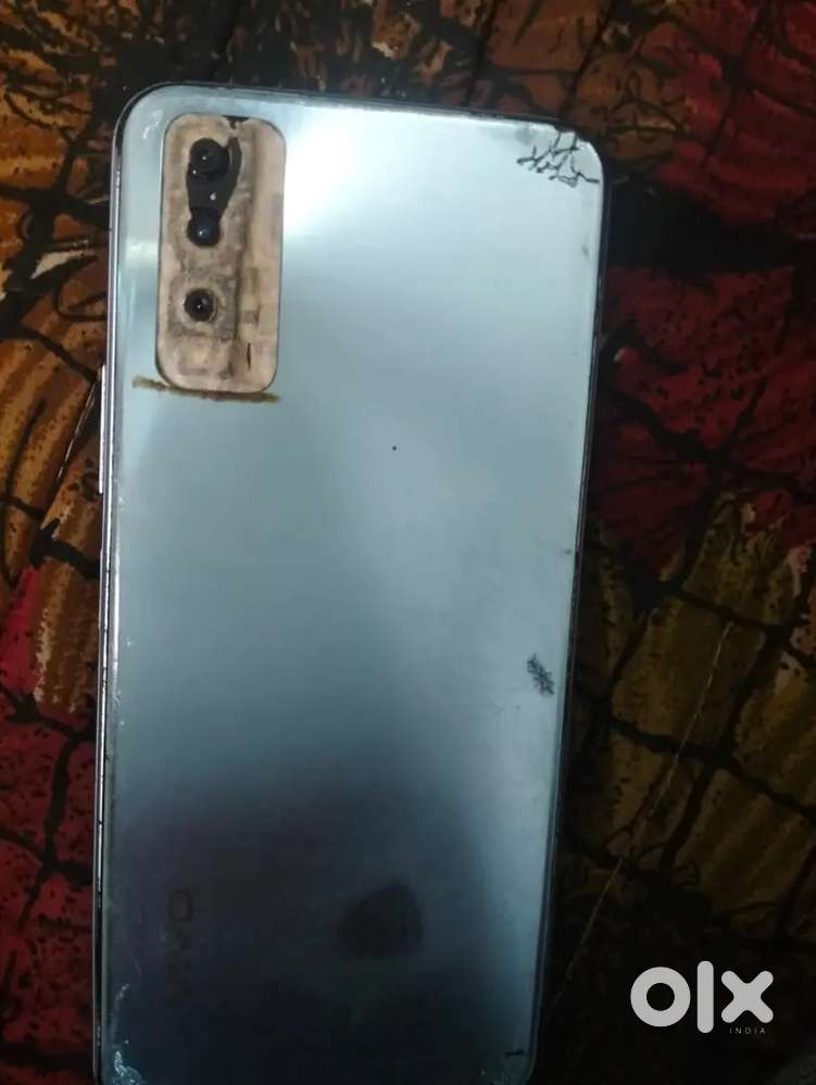 Vivo v19 good condition back camera panal is broken and always good