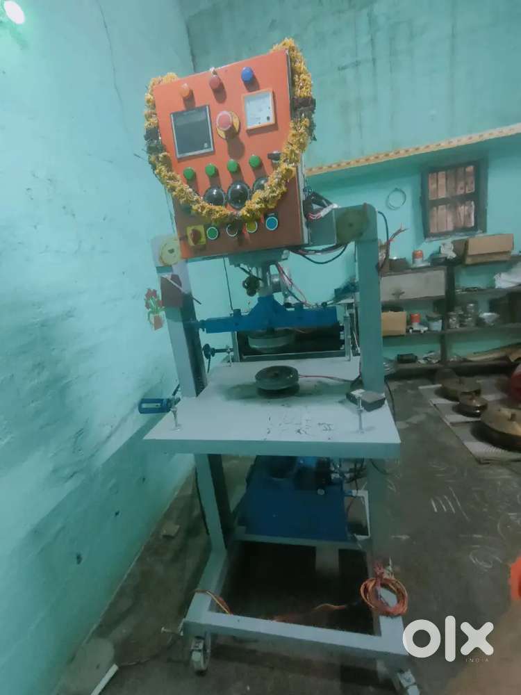 Paper plate manufacturing mechine
