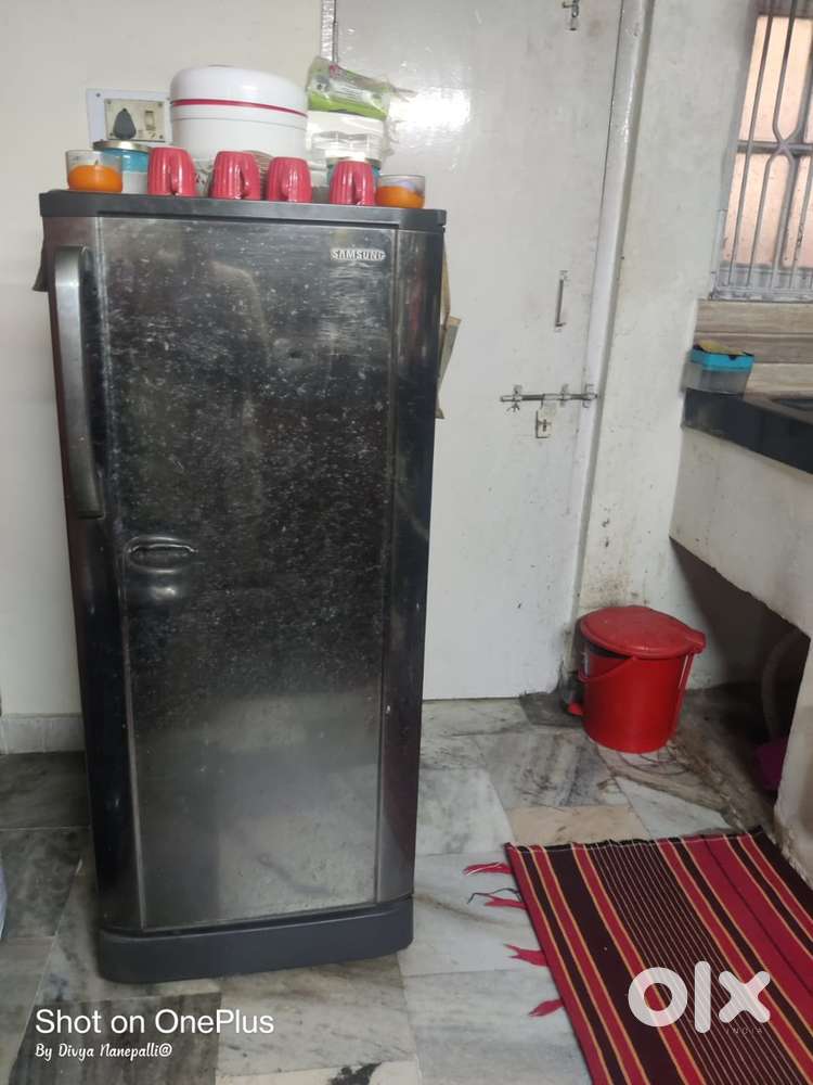 Single door fridge Samsung in good condition