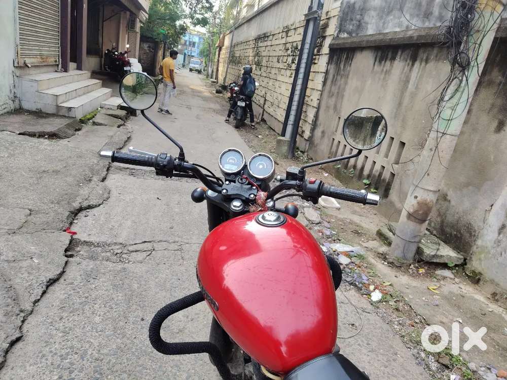 Royal Enfield 350x very mint condition 1st user
