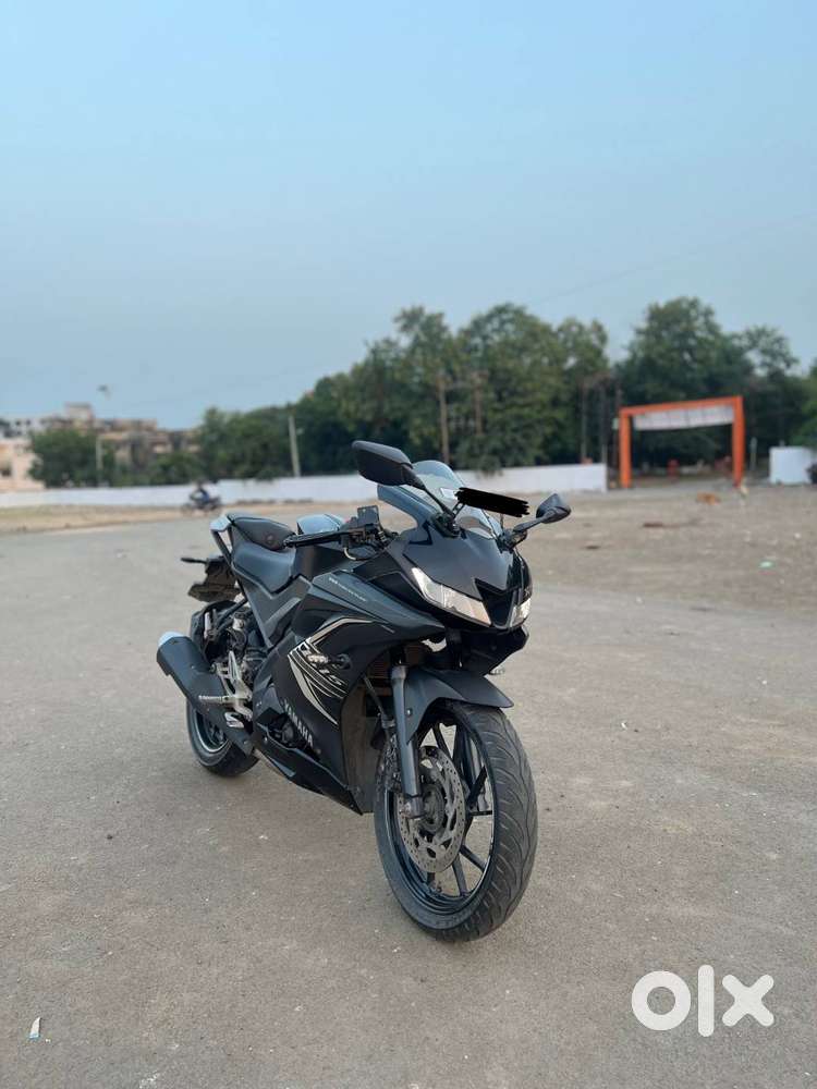 Yamaha R15 V3 Dark Knight Single Owner 16000 Running