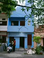 Park facing,frnd flor, indpendnt,portion , avlble in aliganj-purania