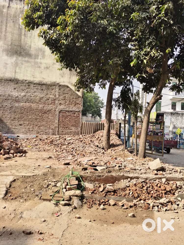 Corner plot for sale in sheetla enclave