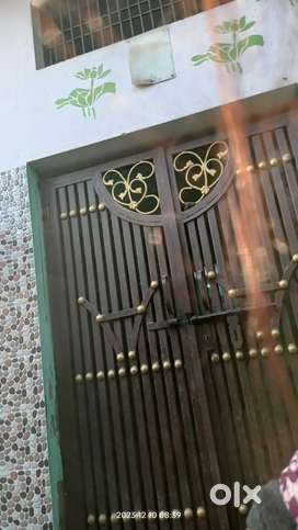 50 Gaj 2 Manjil Ghar Vill - Zalif Nagla Post - Milak Distt - Rampur