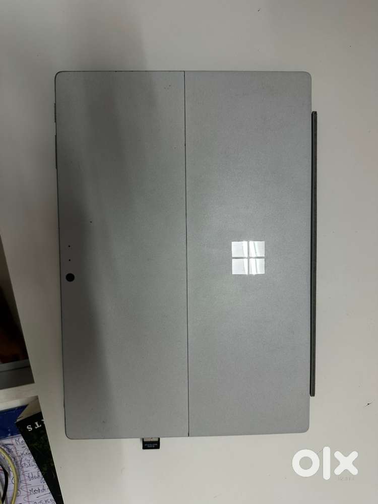 Microsfot Surface Pro Laptop