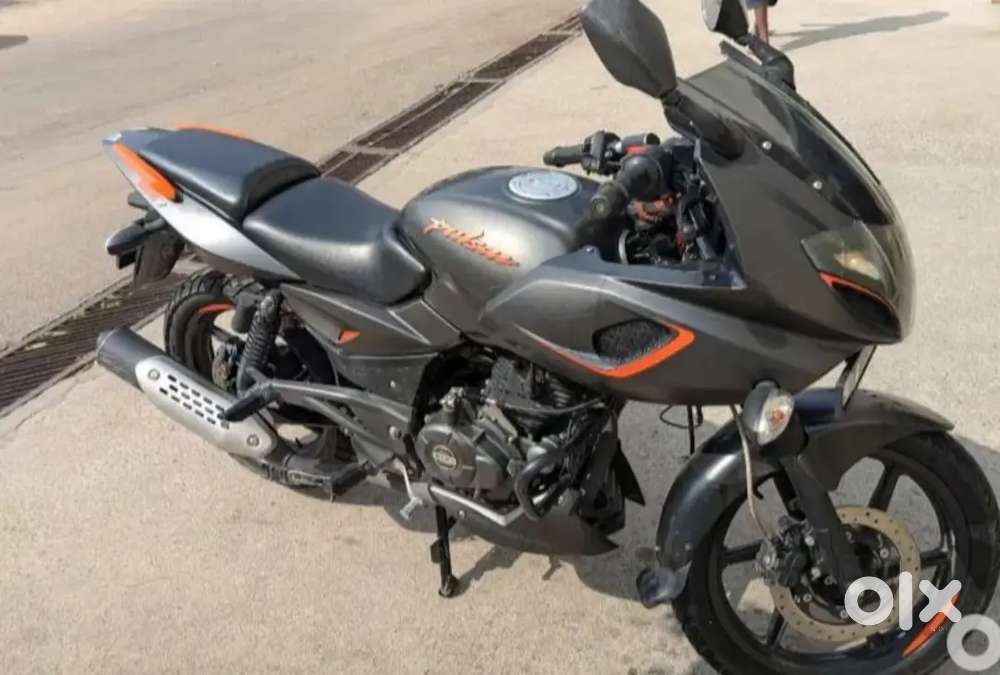Bajaj pulsar 180f excellent condition dual disc 133kmpl to