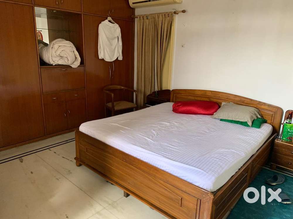 2bhk furnished flat 22/27k