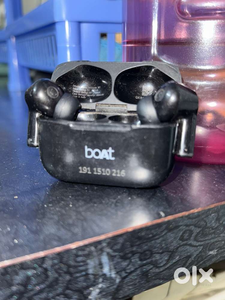 Boat airdopes 141 - bluetooth