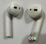 Apple Airpod wireless With usb charger (A+++ good condition) for sale