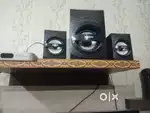 Samsung television with philips speaker