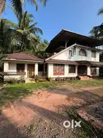 Posh 2BHK with 2-3 car parking available for rent
