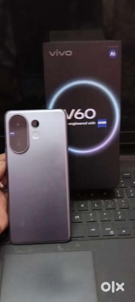 Vivo v60 5g.  Price 28500