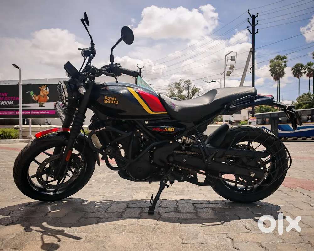 Royal Enfield Guerilla 450 2024 Flash