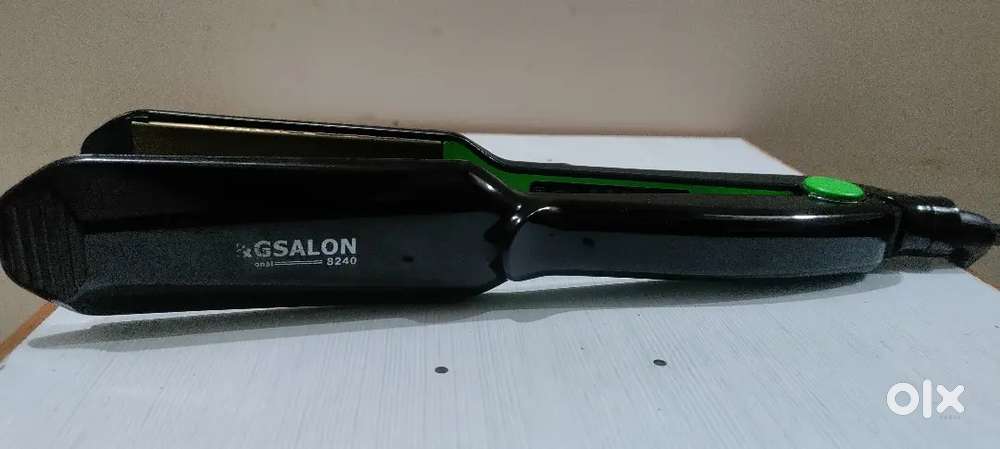 V & G Hair straightener