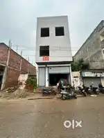Court gate