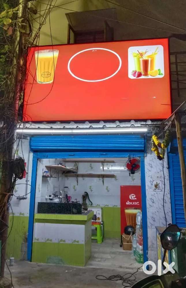 Tea and juice shop