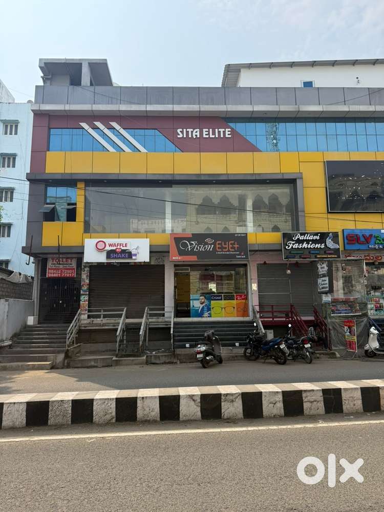 SUITABLE FOR OFFICES/BANKS/ETC