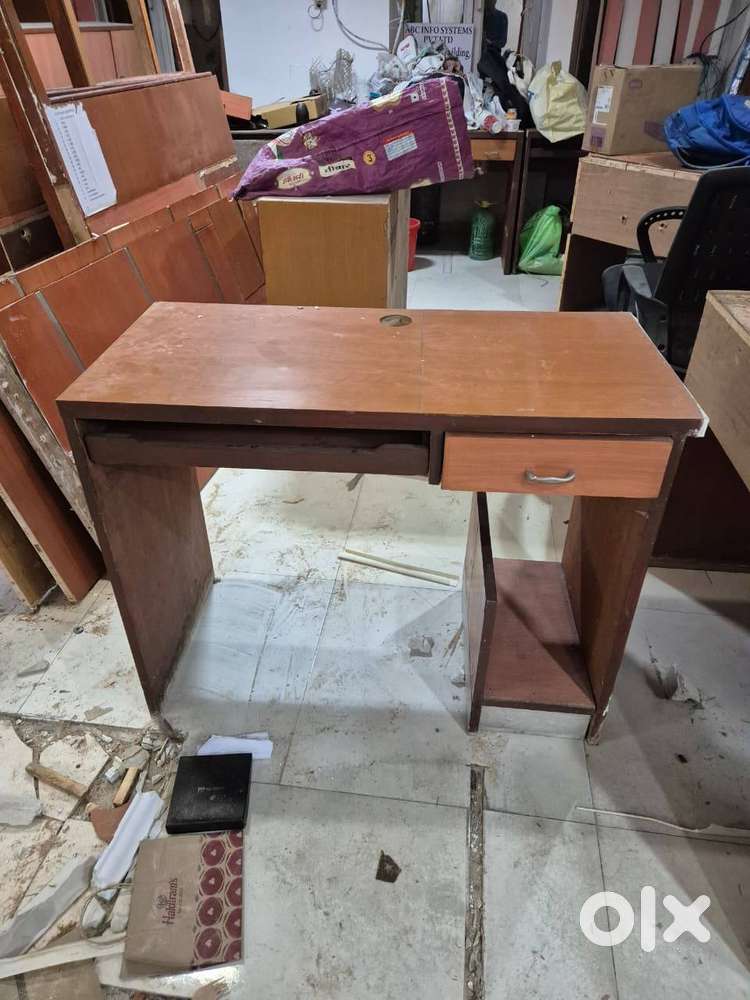 computer table