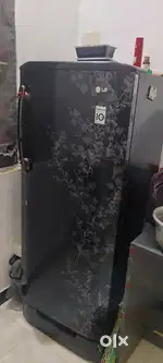 LG FRIDGE -180 LITER