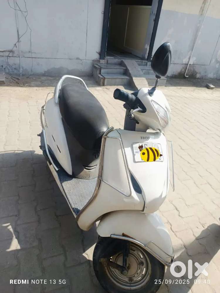 Honda activa new condition, Tyre ok, document complete