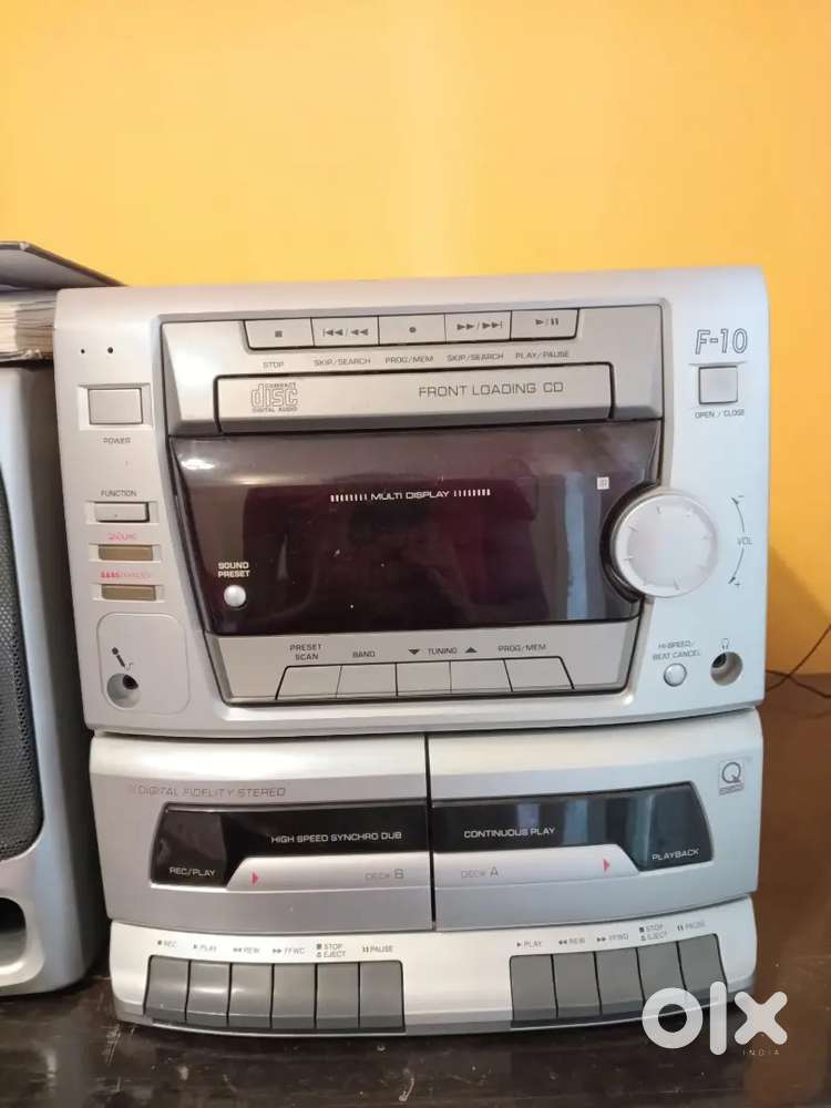 Compact cassette player PBL F-10