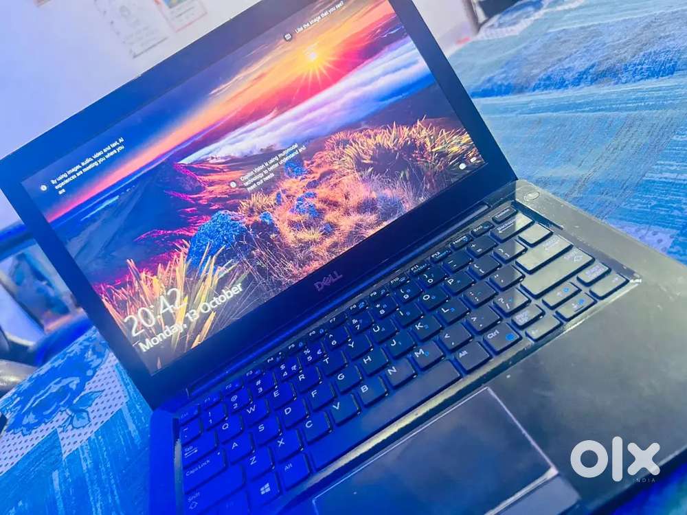 Dell laptop wiith small keyboard
