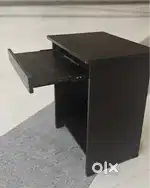 2 month used single computer table for home/office, brand new