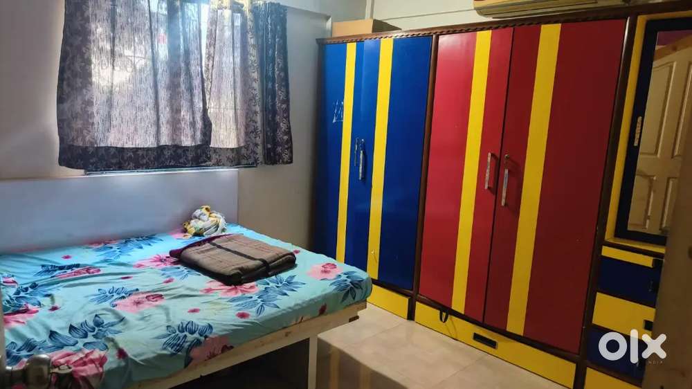 Need 1 female roommate