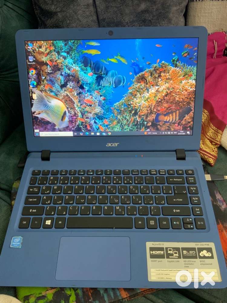 Acer Aspire ES1-332 (13.3”)